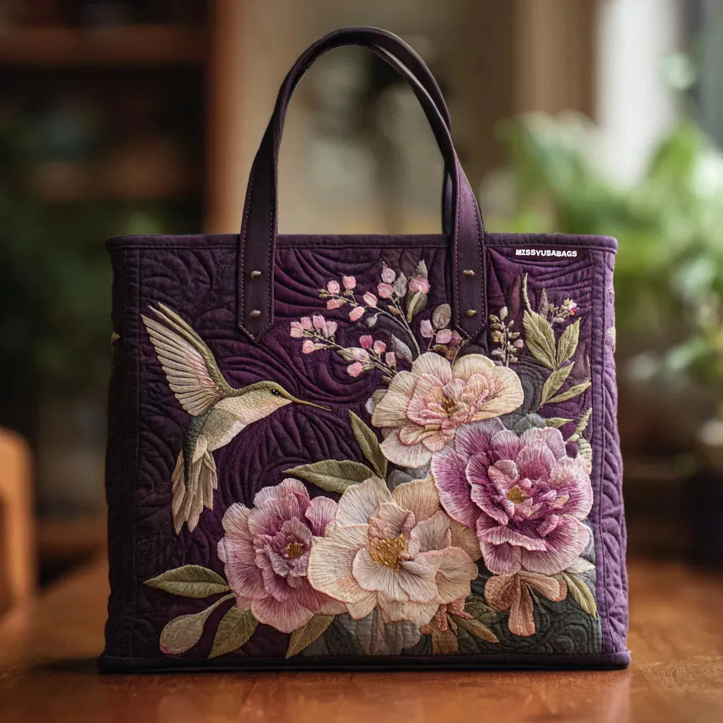 Sac artisanal violet avec colibris et orchidées